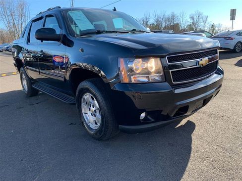 Used 2013 Chevrolet Avalanche LS image 5