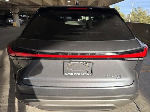 New 2025 Lexus RX 450h AWD w/ Luxury Package image 4