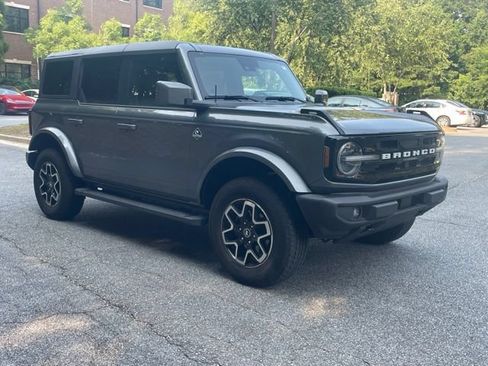 Used 2024 Ford Bronco Outer Banks AWD/4WD image 1