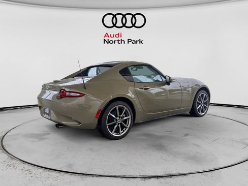 Used 2023 MAZDA MX-5 Miata Grand Touring w/ Weather Package RWD image 5
