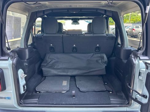 Used 2024 Jeep Wrangler Unlimited w/ Convenience Group AWD/4WD image 30