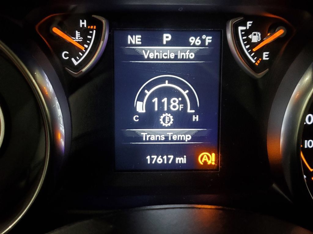 Used 2021 Jeep Gladiator Sport AWD/4WD image 32