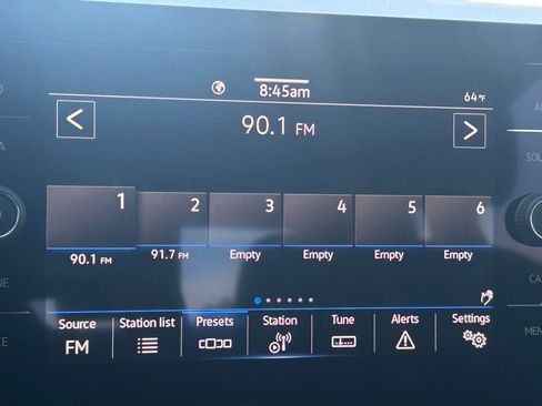 New 2026 Volkswagen Taos SE image 15