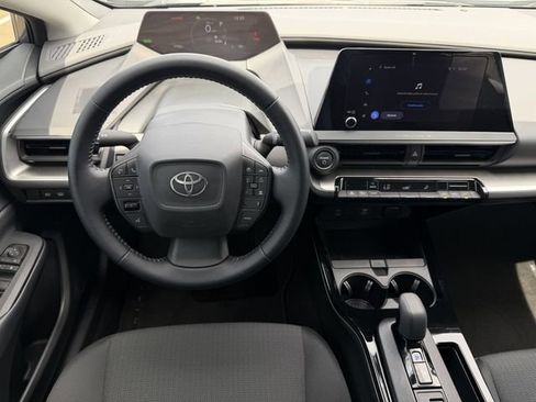 Used 2026 Toyota Prius LE image 11