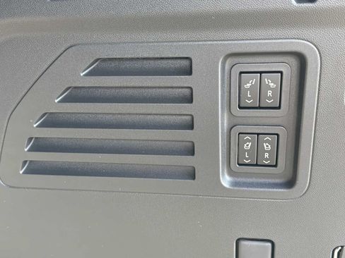 New 2026 Buick Enclave Sport Touring w/ Power Package FWD image 31