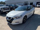 Used 2017 Nissan Maxima Platinum image 4