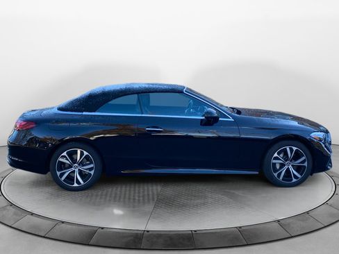 Used 2025 Mercedes-Benz CLE 300 4MATIC Cabriolet image 8