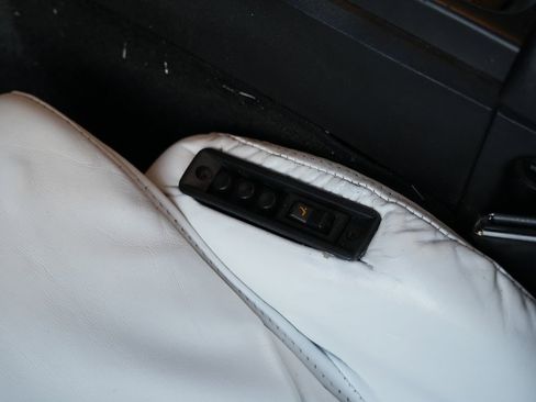 Used 1992 Chevrolet Corvette Convertible image 24