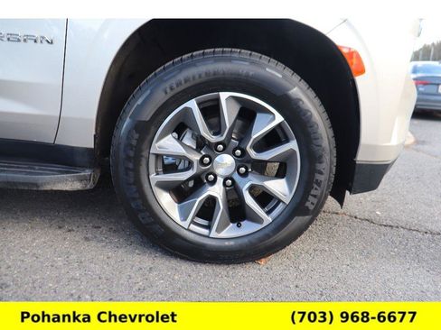 Used 2021 Chevrolet Suburban LT w/ LT Signature Package image 34