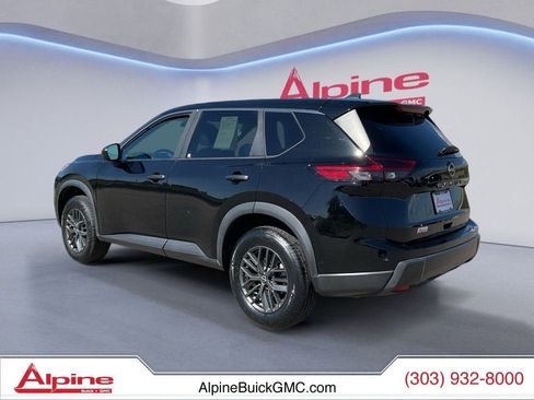 Used 2024 Nissan Rogue S FWD image 3