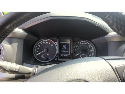 Certified 2022 Toyota Tacoma TRD Sport AWD/4WD image 4