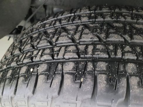 Used 2022 GMC Canyon Denali image 32