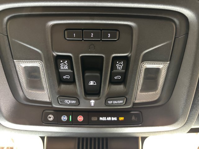 Used 2023 GMC Sierra 1500 AT4 w/ AT4 Premium Package AWD/4WD image 23