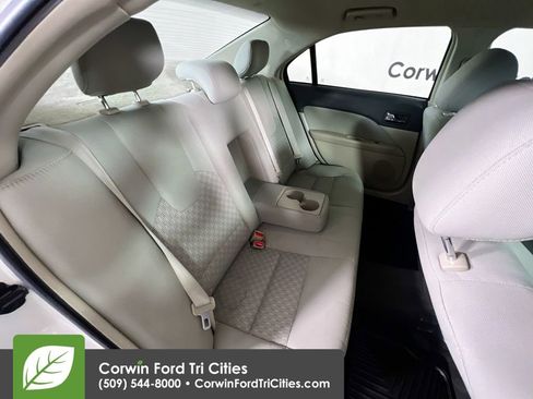 Used 2011 Ford Fusion S image 16