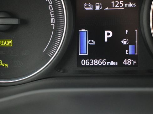 Used 2019 Mitsubishi Outlander SEL image 33