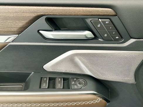Used 2026 GMC Acadia Denali Ultimate w/ LPO, Floor Liner Package FWD image 22