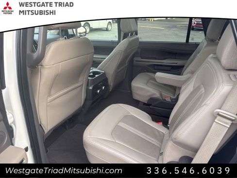 Used 2021 Ford Expedition Limited image 8