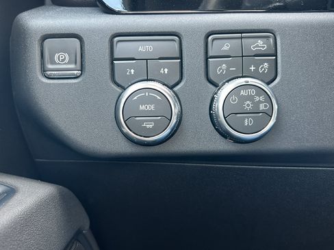 New 2026 GMC Sierra 1500 Elevation w/ Elevation Premium Package AWD/4WD image 34
