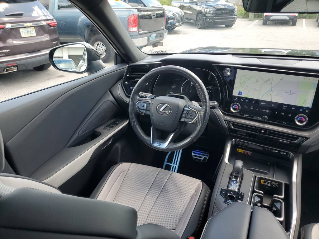 Used 2025 Lexus TX 500h AWD w/ Technology Package image 20