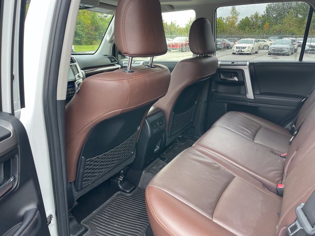 Used 2024 Toyota 4Runner Limited AWD/4WD image 15
