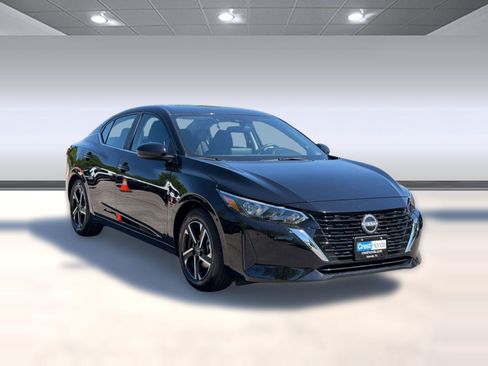 Used 2025 Nissan Sentra SV FWD image 7