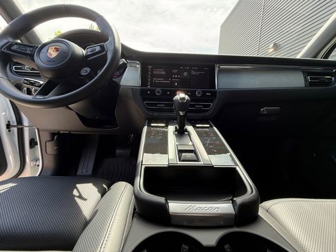 Certified 2026 Porsche Macan Turbo AWD/4WD image 16