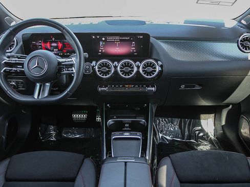 Certified 2025 Mercedes-Benz GLA 250 image 12