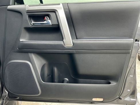 Used 2022 Toyota 4Runner SR5 Premium image 25