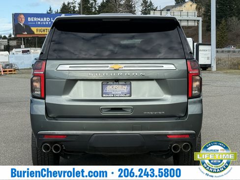 Used 2023 Chevrolet Suburban Premier image 4