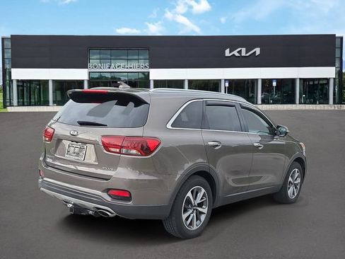 Used 2019 Kia Sorento EX FWD image 4