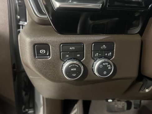 Used 2025 GMC Sierra 1500 SLE AWD/4WD image 35