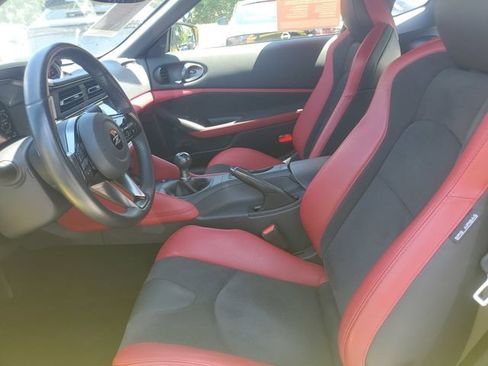 Certified 2024 Nissan Z Performance w/ Floor Mat Package RWD image 11