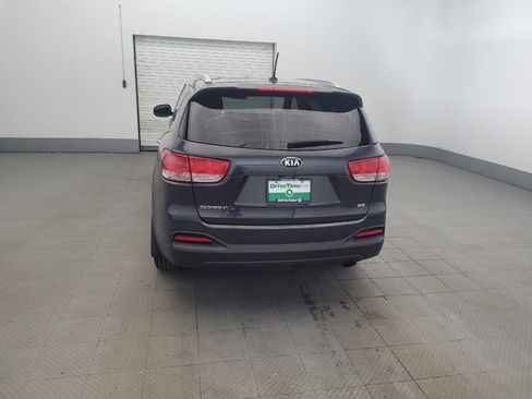 Used 2016 Kia Sorento AWD image 6