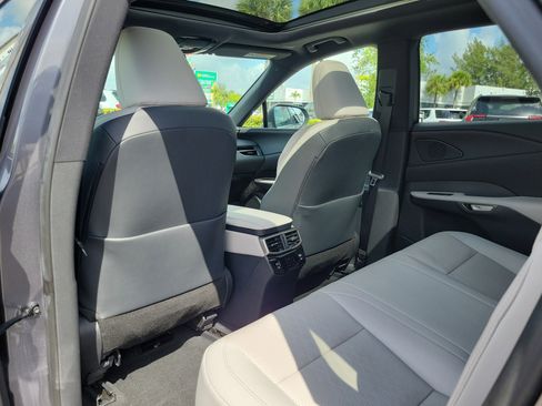 Used 2023 Lexus RX 350 Premium image 16