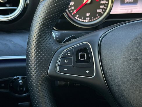 Certified 2018 Mercedes-Benz E 300 image 28