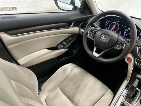 Used 2020 Honda Accord EX image 12