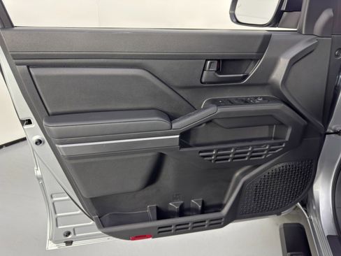 Used 2024 Toyota Tacoma SR5 image 38