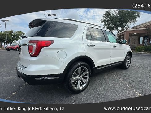 Used 2018 Ford Explorer Limited w/ Equipment Group 301A FWD image 5
