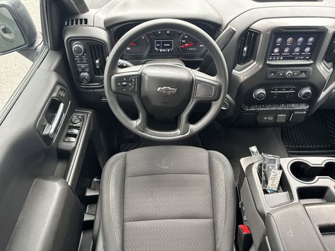 Used 2025 Chevrolet Silverado 1500 Custom Trail Boss image 28