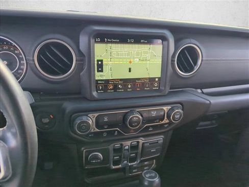 Used 2022 Jeep Wrangler Unlimited Sahara image 7