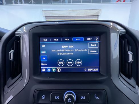 Used 2021 Chevrolet Silverado 1500 Custom AWD/4WD image 24