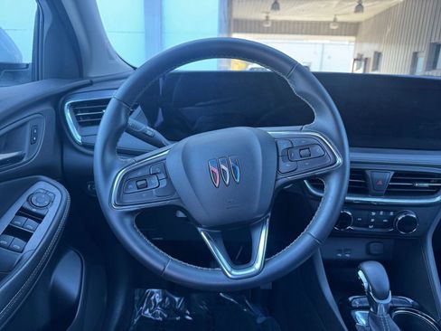 Used 2025 Buick Encore GX Preferred image 25