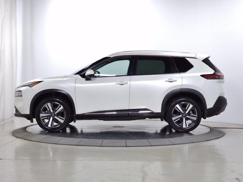 Used 2023 Nissan Rogue SL w/ SL Premium Package AWD/4WD image 2