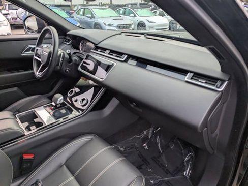 Used 2021 Land Rover Range Rover Velar R-Dynamic S image 18