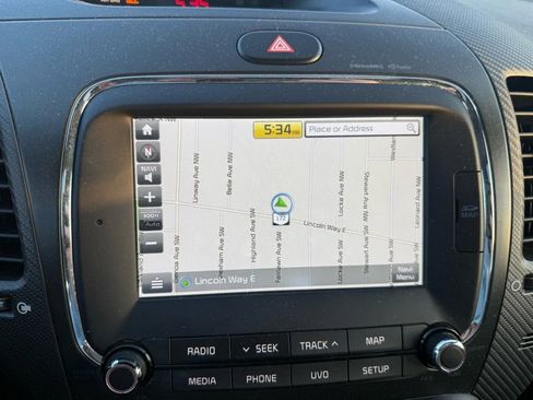 Used 2017 Kia Forte EX w/ EX Premium Tech Package image 11