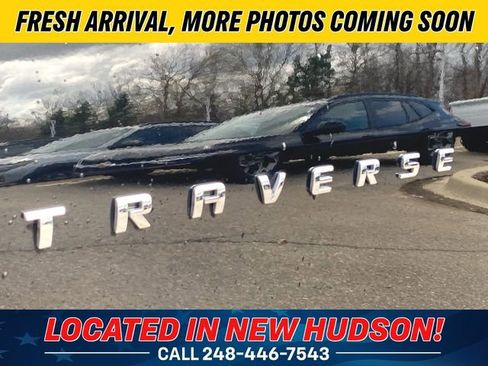 Used 2023 Chevrolet Traverse LT image 12