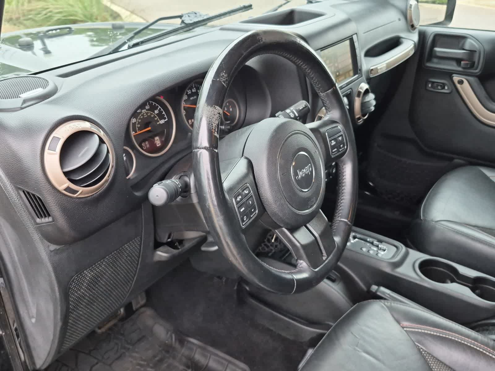 Used 2017 Jeep Wrangler Unlimited Sahara AWD/4WD image 10