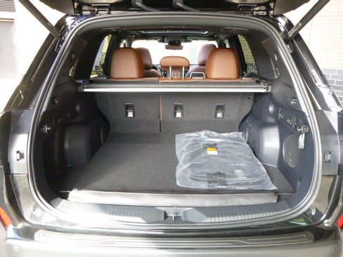 Certified 2026 Subaru Forester Touring w/ Touring Package AWD/4WD image 10