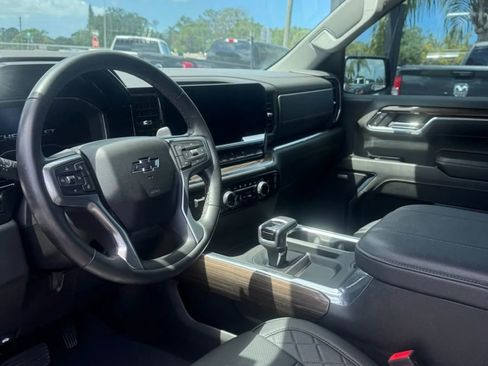 Used 2024 Chevrolet Silverado 1500 RST w/ Redline Edition RWD image 9