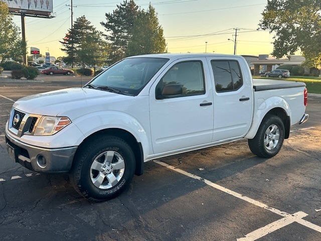 Used 2009 Nissan Frontier SE w/ SE Value Truck Pkg AWD/4WD image 3